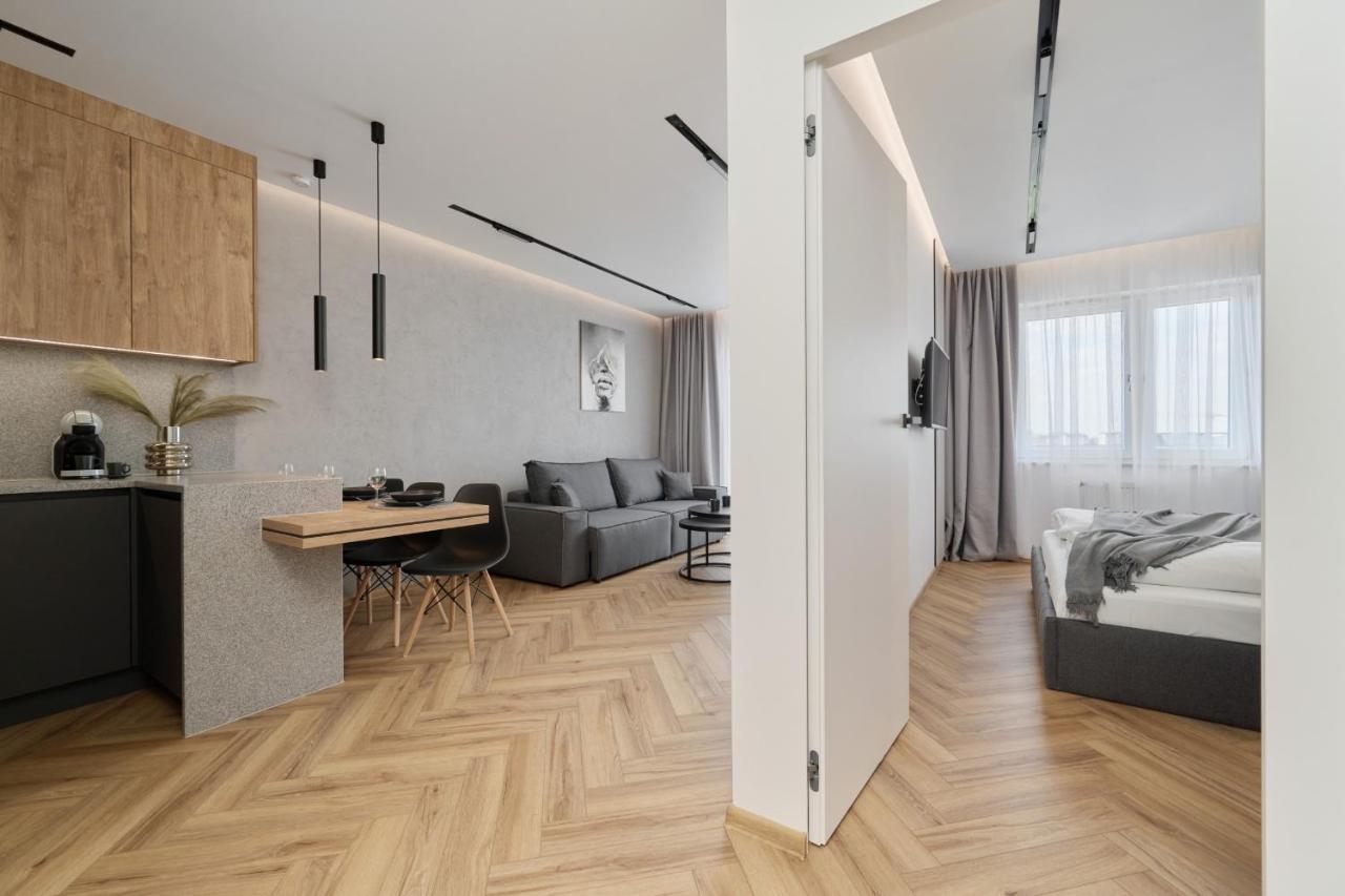 Exclusive Apartment With Balcony & Parking Wroclaw By Renters Prestige Ngoại thất bức ảnh