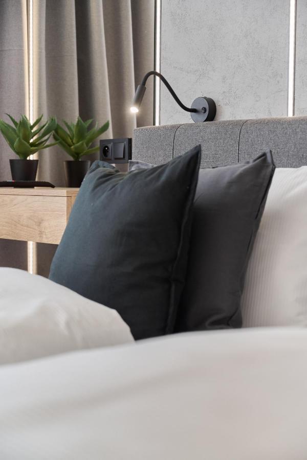 Exclusive Apartment With Balcony & Parking Wroclaw By Renters Prestige Ngoại thất bức ảnh